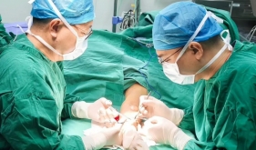 国家级血管专家“上门”手术，开平患者家门口接上“生命线”