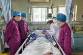 中山一院顶尖重症专家深度扎根，开平市中心医院危重症救治开启“国家队”模式