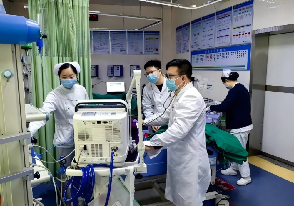 【骏马笃行护侨乡 医心守岁暖新春】开平市中心医院2026年春节坚守岗位纪实