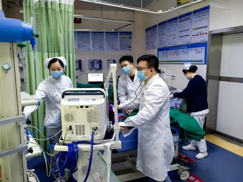 【骏马笃行护侨乡 医心守岁暖新春】开平市中心医院2026年春节坚守岗位纪实